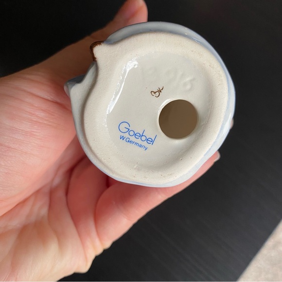 4 Vtg Goebel Christmas Figures Nutcracker Sledding Boy Chimney Sweep Girl Star - Picture 5 of 10